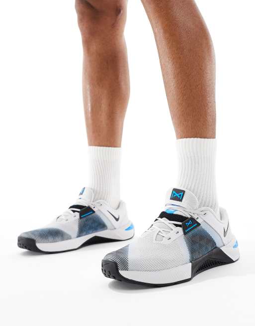 Nike Training Metcon 10 sneakers in gray and black, 4 of 5