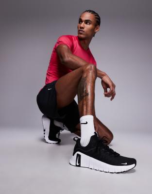  Metcon 10 trainers  and black