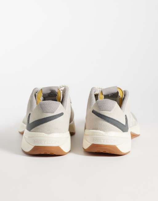 Nike Training Metcon 10 trainers in ivory & grey, 4 of 5