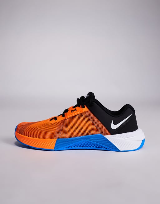 Nike Training Metcon 10 trainers in orange, 2 of 5