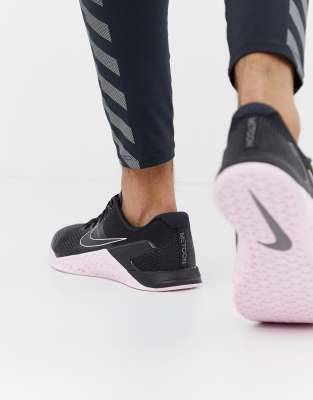 nike metcon pink and black