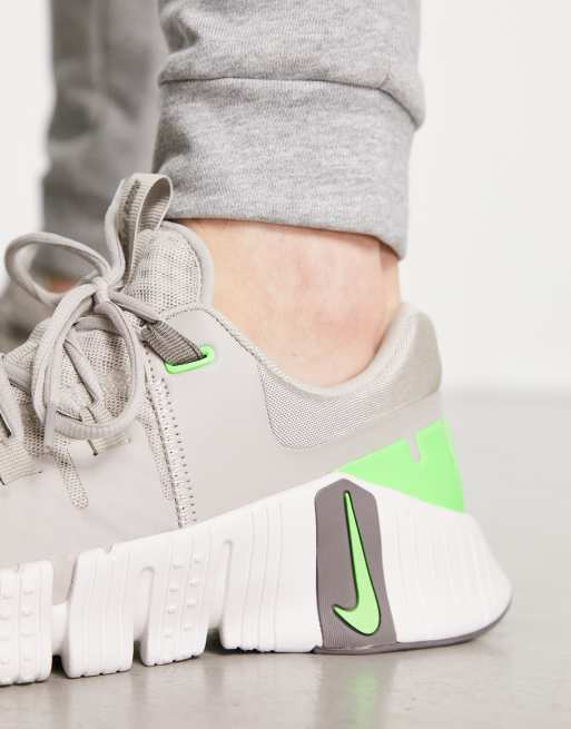 sport chek metcon