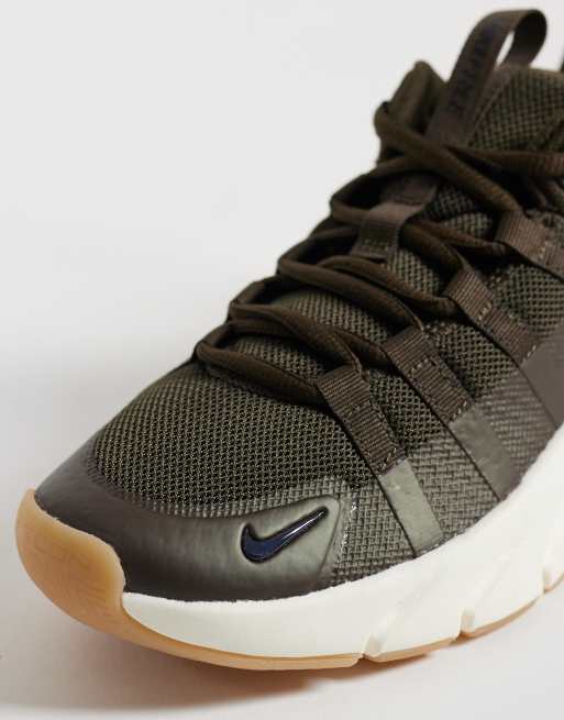 Nike Training Metcon 7 trainers in kahki, 3 of 5