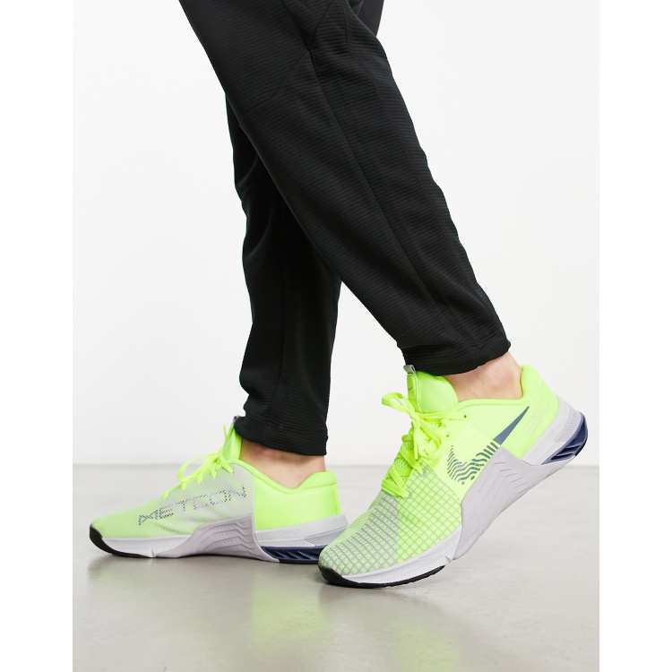 Nike store metcon volt