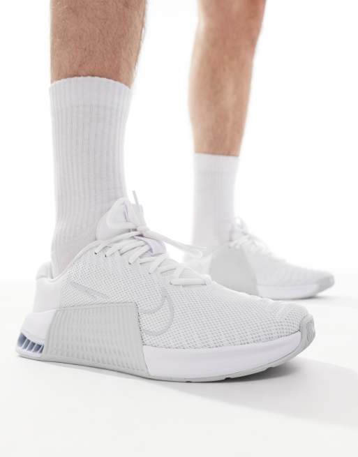 Nike Training - Metcon 9 - Sneakers bianche, 3 di 5