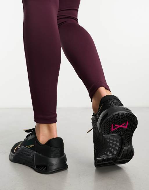 Reebok Training leggings in dark pink