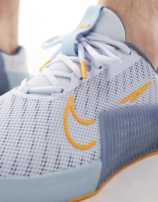 Nike Training Metcon 9 sneakers in gray and orange | ASOS display picture 1
