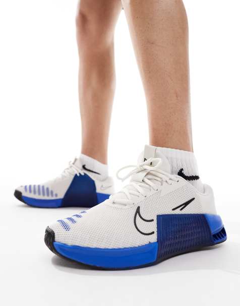 Nike Training Metcon 9 sneakers in white and blue - view 1