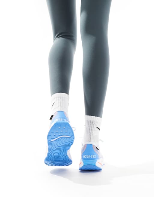 Nike Training - Motiva - Baskets en GORE-TEX - Bleu et rose, 3 de 5