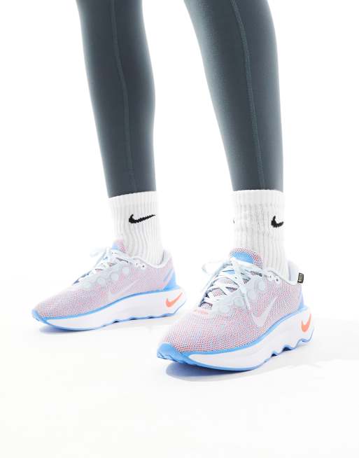 Nike Training - Motiva - Baskets en GORE-TEX - Bleu et rose, 4 de 5