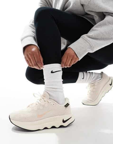 Nike Training – Motiva GORE-TEX – Naturvita träningsskor - view 1