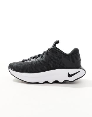 Nike Motiva Sneakers In Black