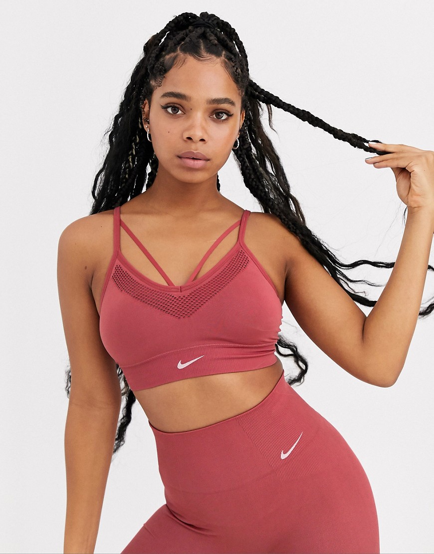 Nike Training - Naadloze sportbeha in roze