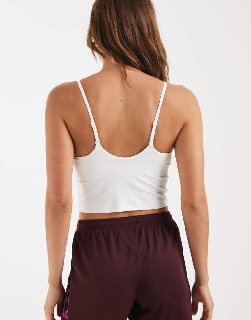 Nike Training – One – Biały top bez rękawów z wbudowanym biustonoszem Dri-FIT, 4 z 4