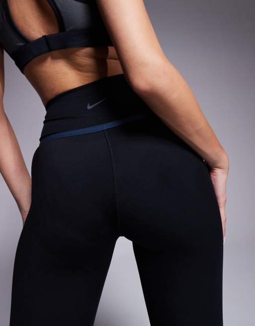 Nike Training One contrast stitch 7/8 leggings in black, 4 of 5