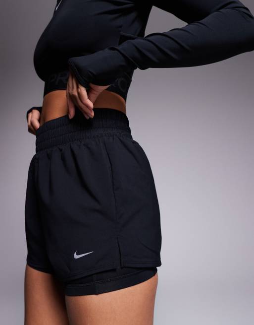 Nike Training - One - Dri-FIT - 2-in-1 short van 3 inch met hoge taille in zwart, 2 van 5