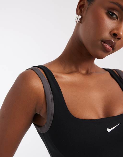 Nike Training One Dri-FIT double lined sports bra in black and grey, 4 of 4