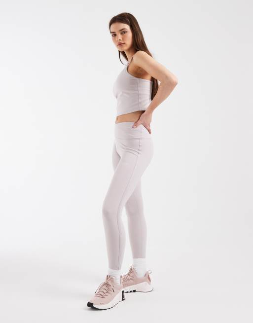 Nike Training – One Dri-FIT – Jasnoróżowe legginsy z kopertową talią, 2 z 5