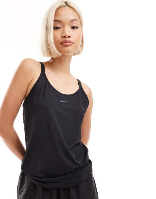 Nike Training - One Dri-FIT - Klassisk tanktop med stropper i sort