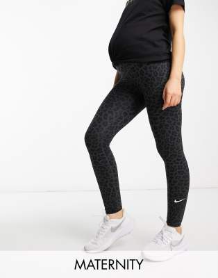 Nike Training Dri-FIT One Tight Glitter Leopard Pack leggings in