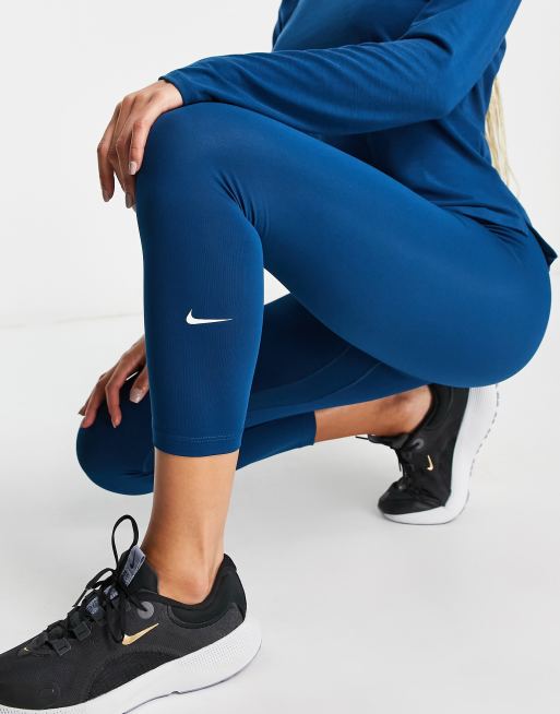 Nike Training – One Dri-FIT – Mittelhohe Leggings in Petrolblau mit kurzem Schnitt