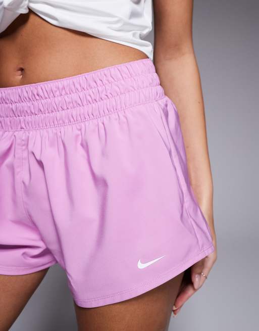 Nike Training - One Dri-FIT - Pantaloncini da 3" a vita medio alta rosa, 4 di 5