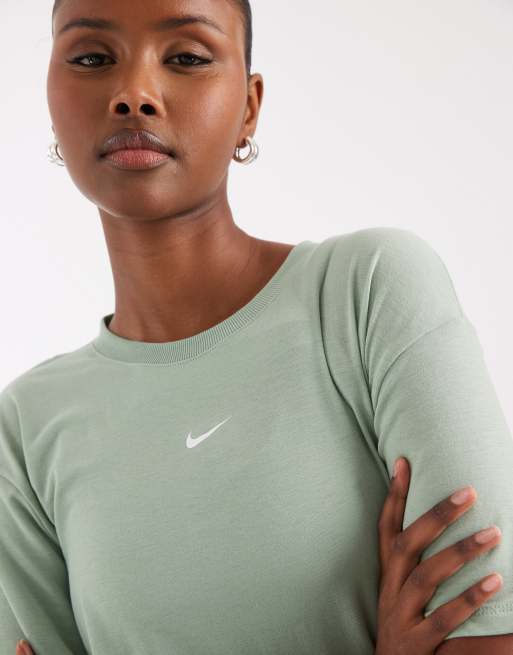 Nike Training One Dri-FIT relaxed short sleeve top in green, 3 of 4