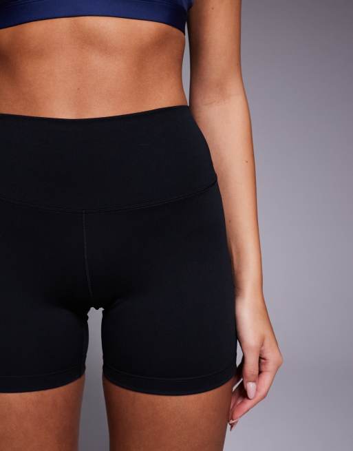 Nike Training – One Dri-FIT – Shorts in Schwarz mit hohem Bund, 5 Zoll Schrittlänge, 5 von 5