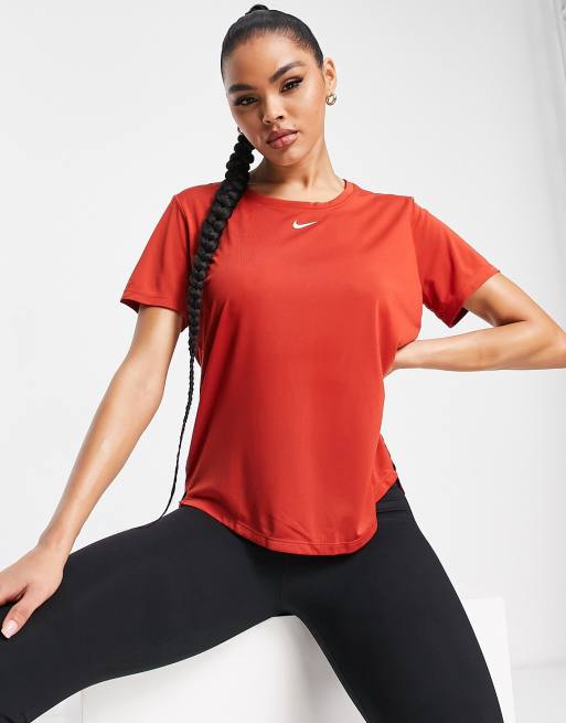 Nike t shirt and cheap leggings