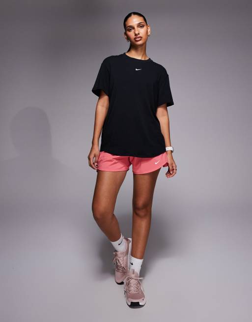 Nike Training – One Dri-FIT – Svart, avslappnad topp med korta ärmar, 2 av 4