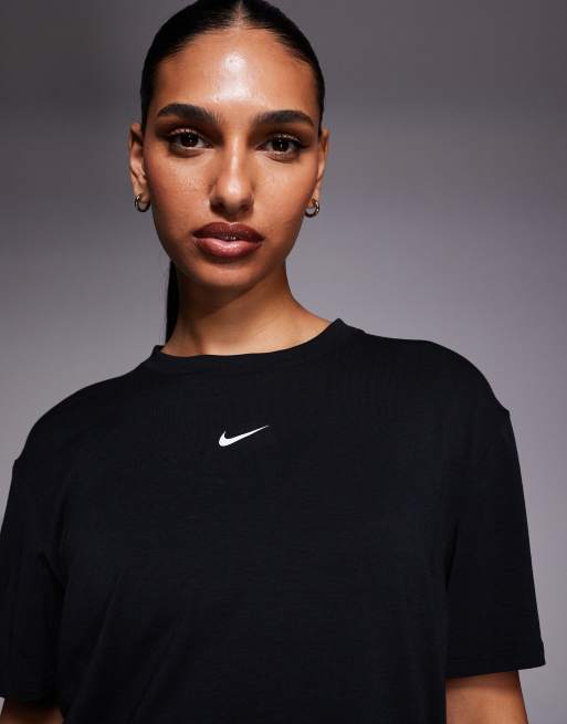 Nike Training – One Dri-FIT – Svart, avslappnad topp med korta ärmar, 4 av 4