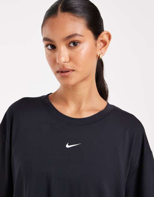 Nike Training One Dri-FIT T-Shirt mit Schlüssellochausschnitt in Schwarz, 3 von 4