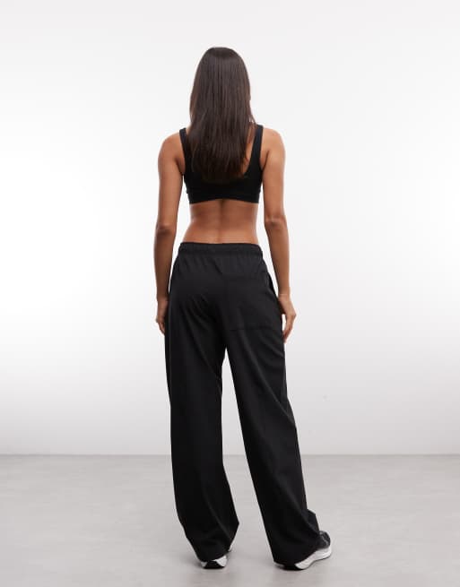 Nike Training One gerade Jogginghose in Schwarz, 5 von 5