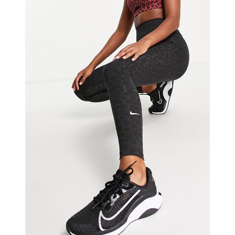 Nike Training – One glitter – Leggings in Schwarz mit Leopardenmuster