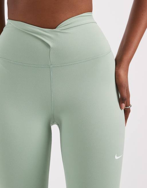 Nike Training - One - Legging 7/8 en tissu Dri-FIT à taille croisée - Vert, 4 de 5