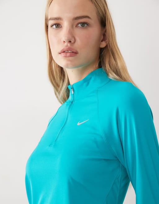 Nike Training One leggings med hög midja 7/8 i svart, 3 av 4