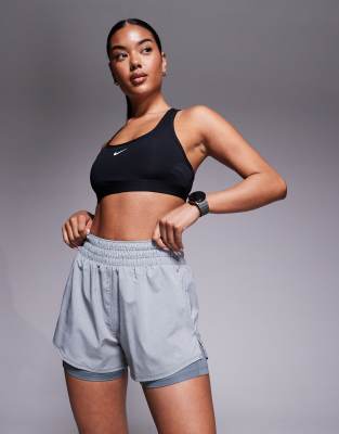 Nike Training - One - Short en tissu Dri-FIT taille haute 2-en-1 3 pouces - Gris