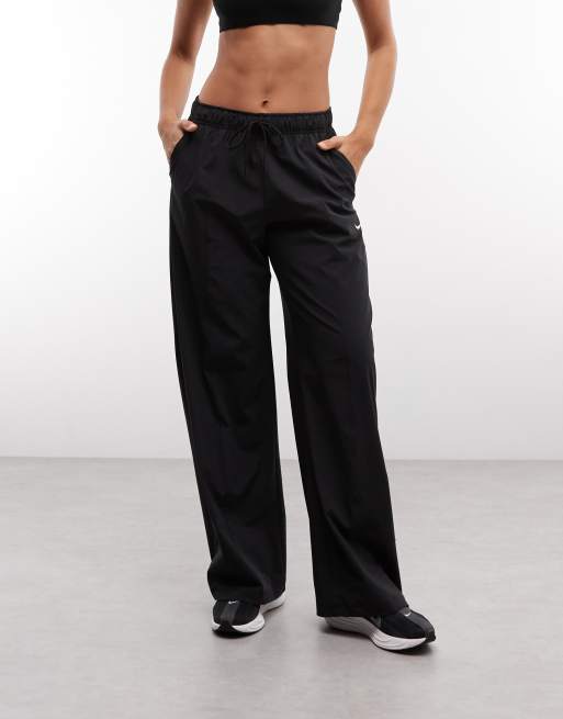 Nike Training – One – Svarta mjukisbyxor med raka ben, 3 av 5