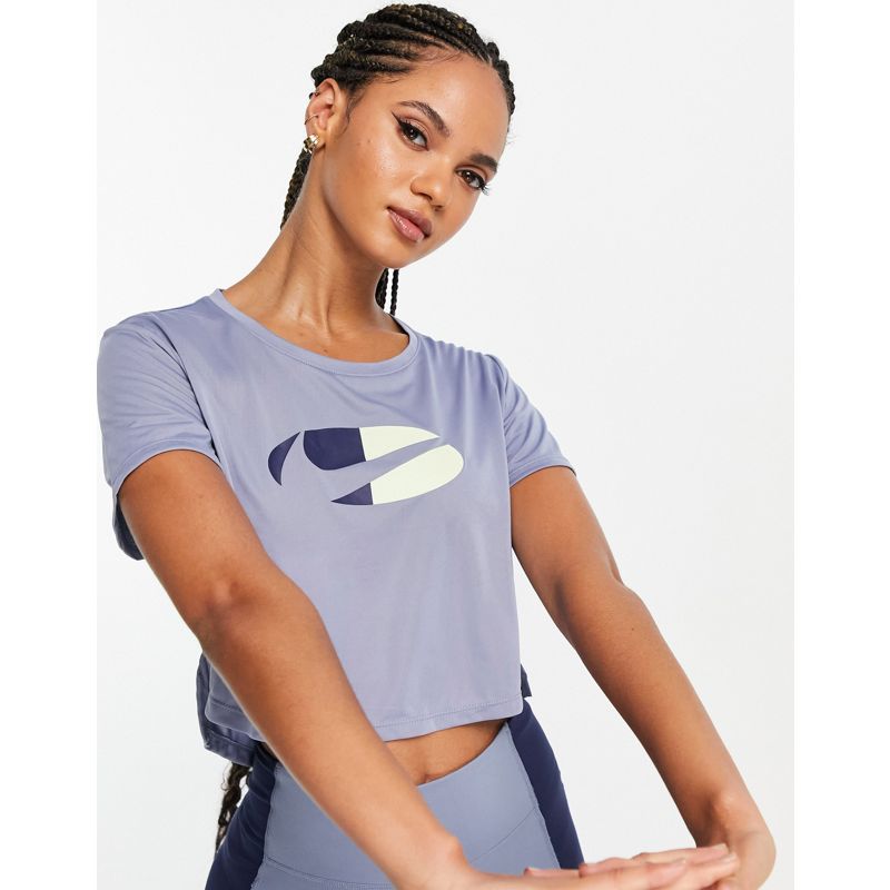 Donna Activewear Nike Training - One T-Shirt colorblock blu a maniche corte con logo