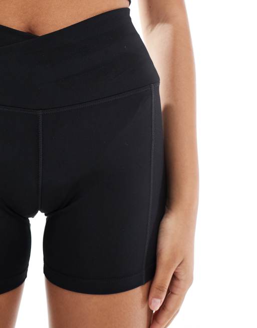 Nike Training One wrapped high waisted 5 inch legging shorts in black, 3 of 5