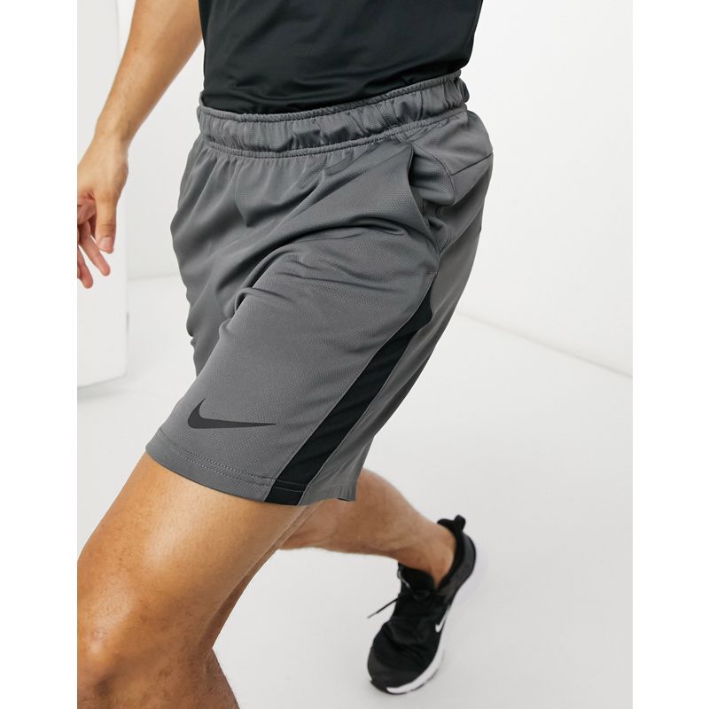 Activewear Da6Q6 Nike Training - Pantaloncini grigi