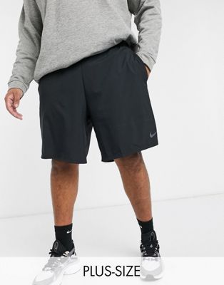 Nike Training - Plus - 8 geweven short in zwart