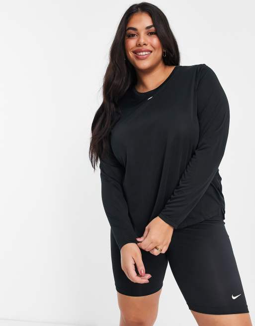 Nike Training - Plus Dri-FIT - Langærmet T-shirt i sort, 3 af 4