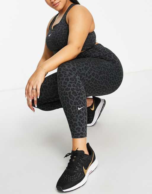 Nike Training Plus One Legging taille haute à motif léopard