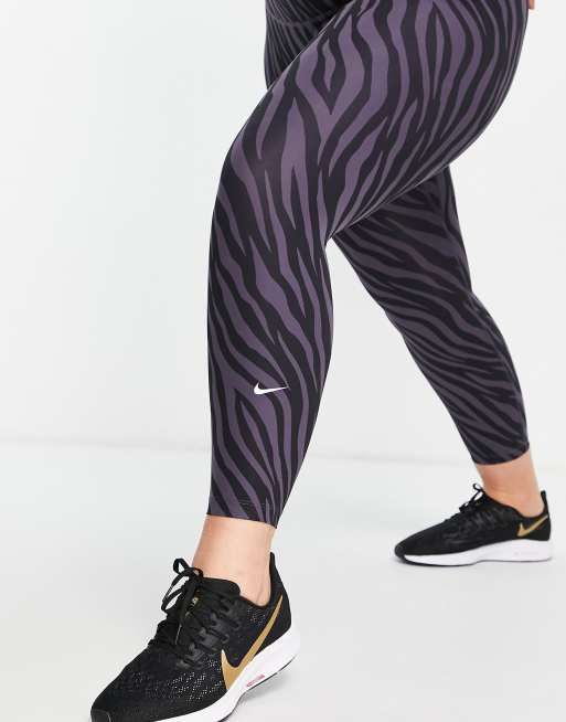 Nike Training One Sculpt Tight 7/8 leggings in zebra print