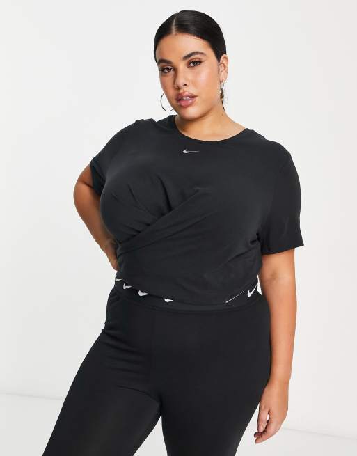 Plus nike shirts deals