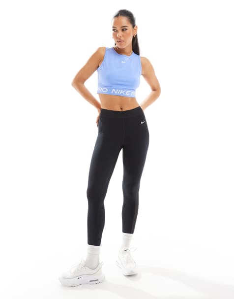 Nike Training – Pro {0} – Kurzes Trägertop in Blau - view 1