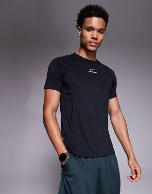 Nike Training Pro DRI-Fit muscle fit black 9690₽