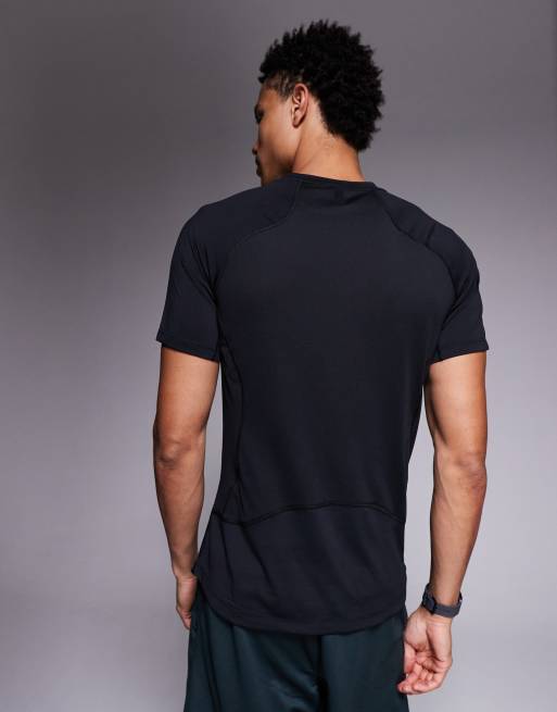 Nike Training Pro DRI-Fit muscle fit T-shirt in black | ASOS