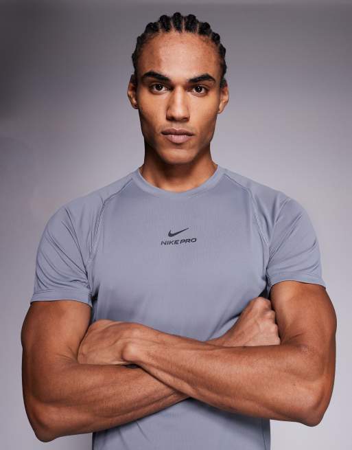 Nike Training - Pro - Dri-FIT - Muscle fit T-shirt in grijs, 5 van 5